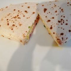 A picture of Breakfast foldover.