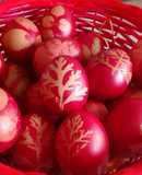 Βαμμένα κόκκινα αυγά