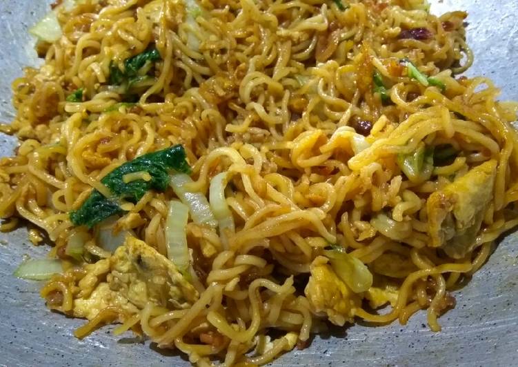 Resep Mie goreng maknyus #kamismanis Anti Gagal