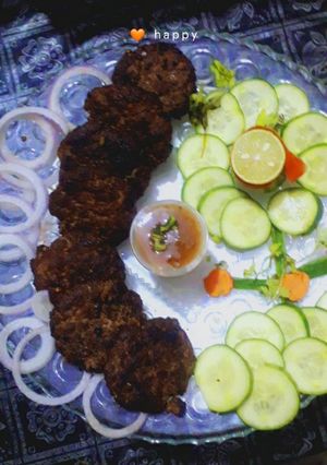 A picture of Chapli kabab.