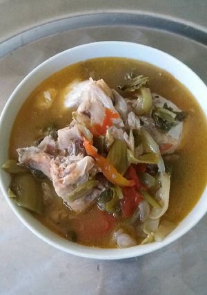Hình của món Đầu cá hồi nấu dưa cải chua.