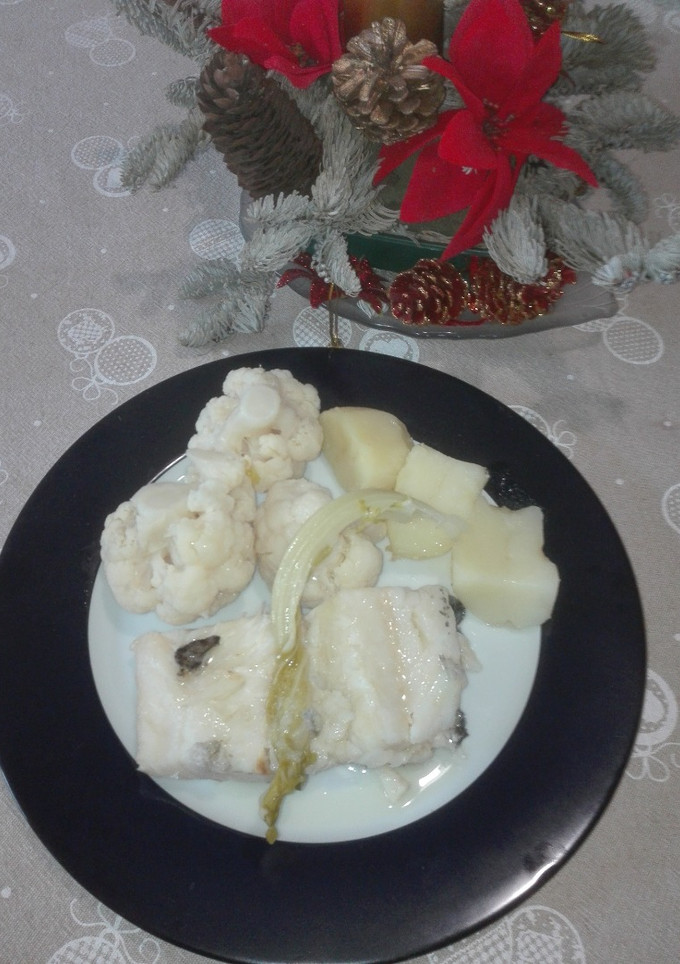 Una foto de Bacalao con coliflor