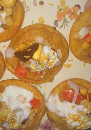 A picture of One bite potatoes papri.