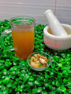 तुलसी का काढ़ा (Tulsi ka kada recipe in Hindi) रेसिपी मुख्य फोटो