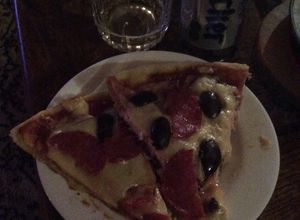 Una foto de Pizza casera de viernes en pandemia