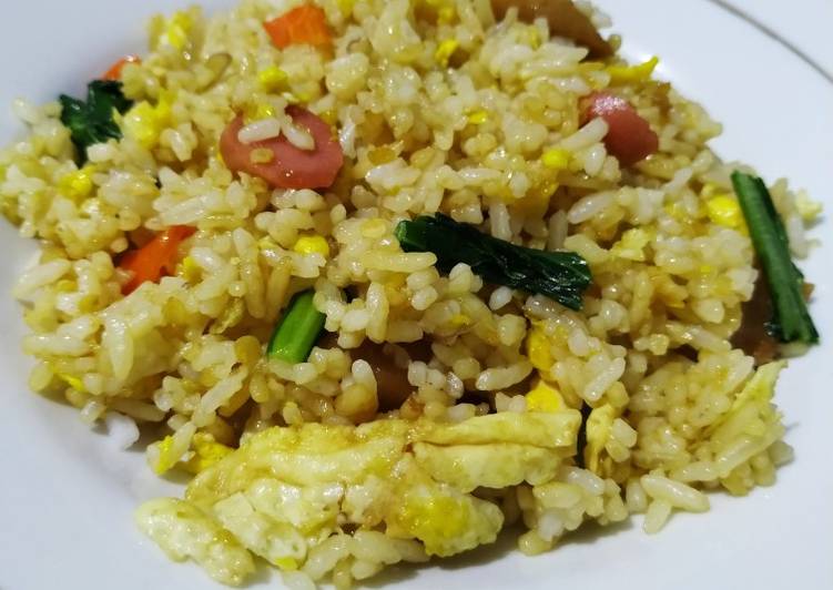 dari awal hingga akhir Menyiapkan Nasi Goreng Bumbu Iris Anti Gagal