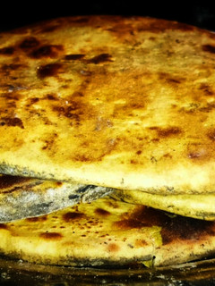 बेसन की रोटी (Besan ki roti recipe in hindi) रेसिपी मुख्य फोटो