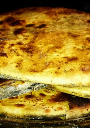 बेसन की रोटी (Besan ki roti recipe in hindi) रेसिपी मुख्य फोटो