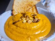 A picture of acorn squash cinnamon