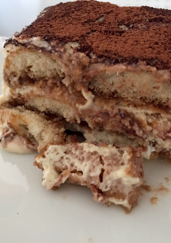 Una foto de Tiramisú con mascarpone facilísimo 