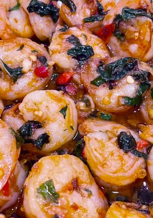 A picture of Thai-Inspired Garlic Shrimp 🍤.