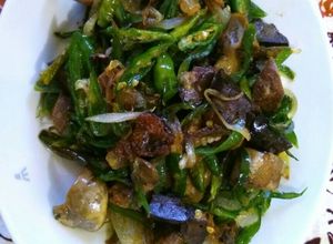 Foto resep Tumis Cabe Hijau Pedas Manis Hati n Paru Kambing