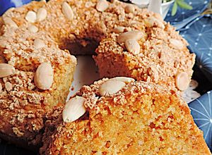 Foto di Ciambella alle carote con ricotta e amaretti (2 anni del mio blog)