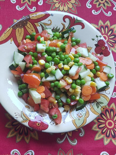Una foto de Ensalada de arveja tricolor