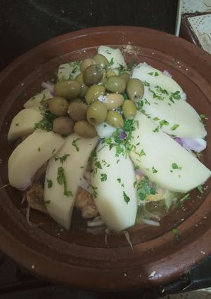 صورة لوصفة طاجين دجاج البلدي بالبطاطا