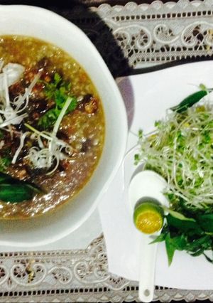 Hình của món Cháo sò huyết rau răm.