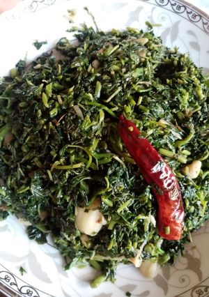 ডাটা শাক ভাজি😋 রেসিপির প্রধান ছবি