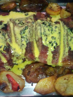 Una foto de Tapa de nalga al horno con salsa de mostaza