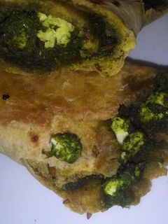 પાલક પનીર રોલ (Palak Paneer Roll Recipe In Gujarati) રેસીપી મુખ્ય ફોટો