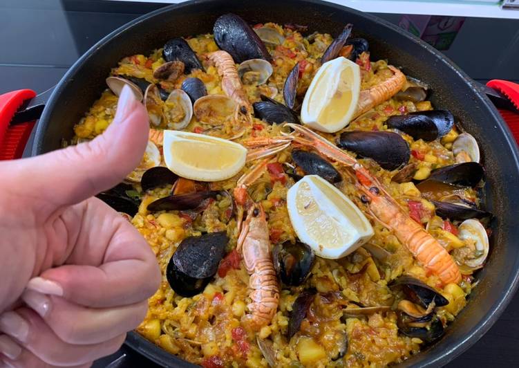 Paella پايا برنج اسپانياى