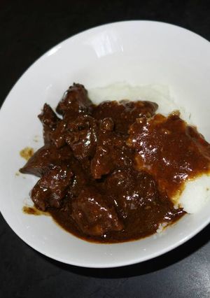 A picture of Beef liver and pap.