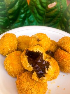 Foto resep Bola Pisang Coklat Lumer (Cemilan)