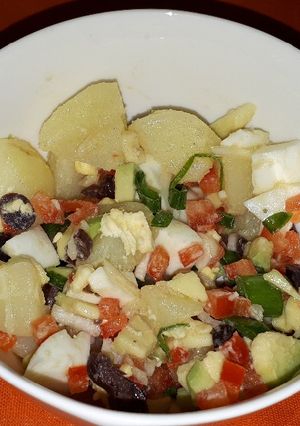 O poză a rețetei Salată cu avocado.