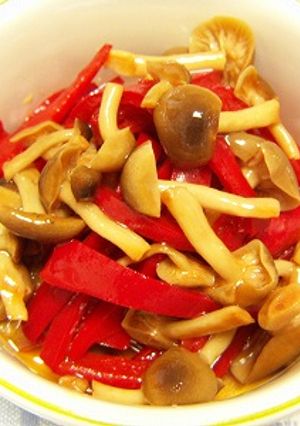 A picture of Japanese-Style Marinated Red Bell Peppers.