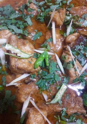 A picture of Chicken Quorma.