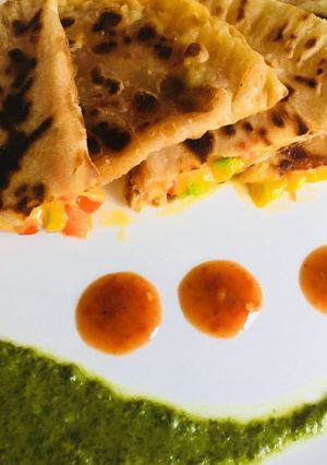A picture of Pizza Paratha.