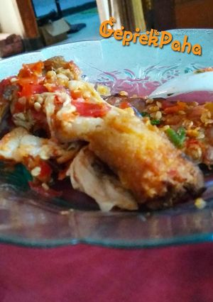 Foto resep Ayam geprek andalanku😝😚