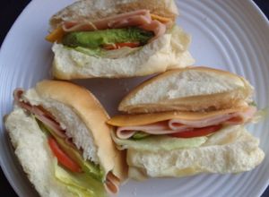 Una foto de Mini Sándwichitos
