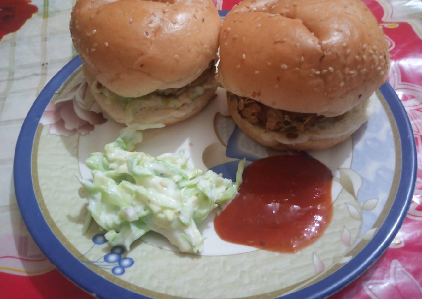 Chicken aloo ke burger