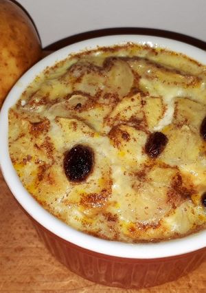 O poză a rețetei Budincă de măr cu banană.