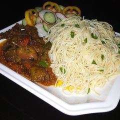 A picture of Spaghetti and chicken casserole.