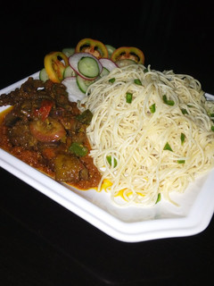 A picture of Spaghetti and chicken casserole.