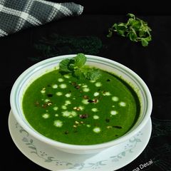 A picture of પાલક સૂપ.(Spinach Soup Recipe in Gujarati).