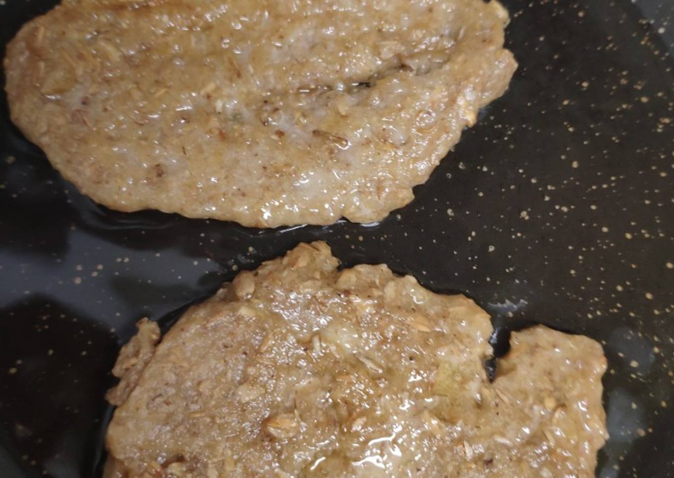 Tortitas de plátano, avena y leche de cabra