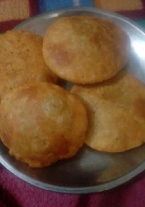A picture of Kachori.