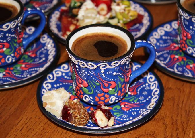Рецепт приготовления кофе по-восточному в турке с сахаром