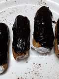 चॉकलेट एक्लेयर्स (Chocolate Eclairs recipe in Hindi)