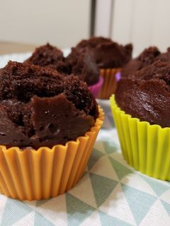 รูปของ เค้กช็อคโกแลตเจ เค้กนึ่งไม่ใช้เตาอบ ไม่ใช้เครื่องตี เนื้อนุ่มๆ หวานน้อย ครัวบ้านๆก็ทำได้