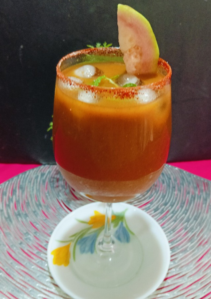 A picture of Chilli Guava Mocktail.