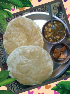 छोले भटूरे (पंजाबी रेसिपी) (Chole Bhature Recipe In Hindi) रेसिपी मुख्य फोटो