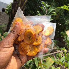 A picture of Homemade plantain chips🥰.