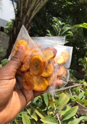 A picture of Homemade plantain chips🥰.