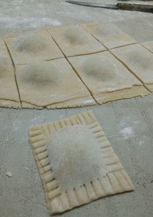 Una foto de Raviolones de acelga