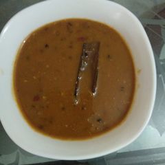A picture of Dal makhni.