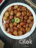 Cilok saus kacang