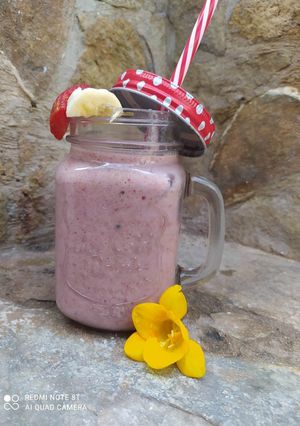Φωτογραφία της συνταγής Smoothie με φρούτα και μπισκότα 🌺♥️